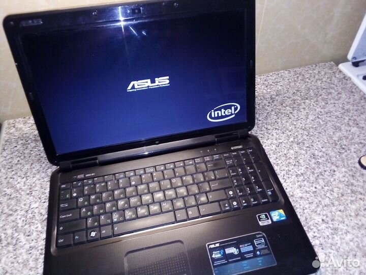 Ноутбук asus