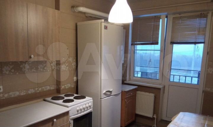 2-к. квартира, 52 м², 2/3 эт.