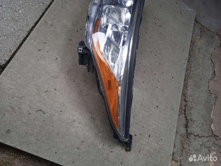 Фара тойота хайлендер3 левая