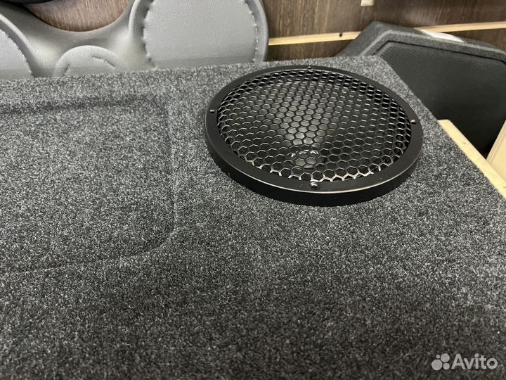 Полка LADA Granta Лифтбек (карпет) 20