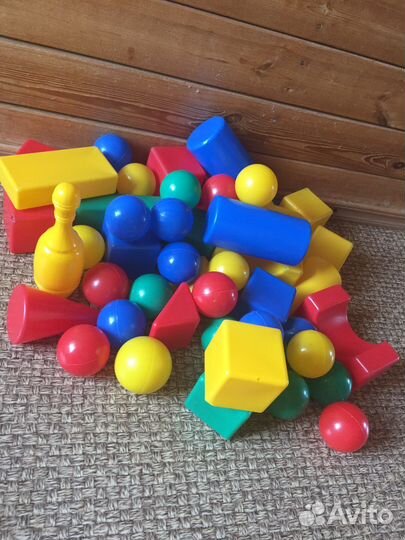 Кубики пластмассовые