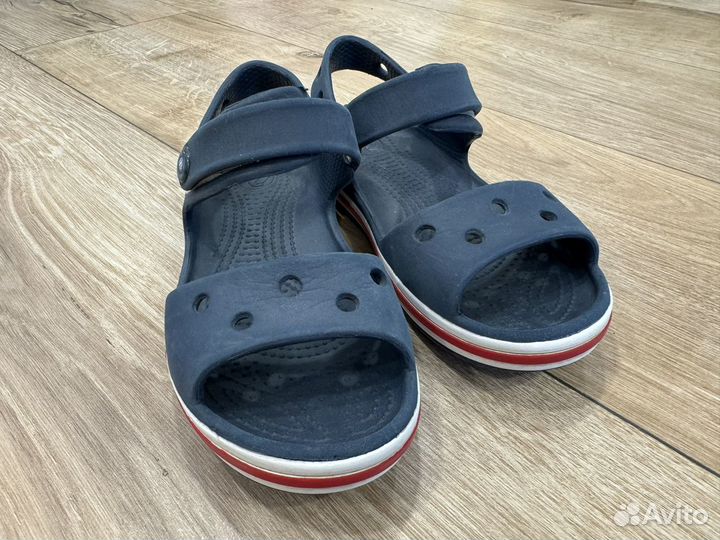 Сандалии crocs C11