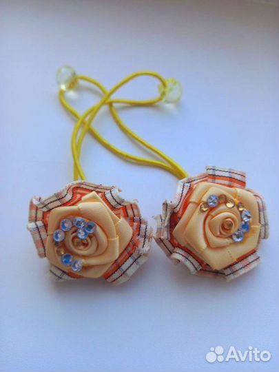 Много резиночек на девочку