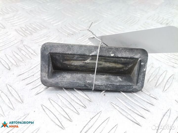 Ручка крышки багажника Ford Kuga 2011