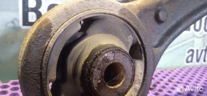 Рычаг передний правый Honda Crosstour