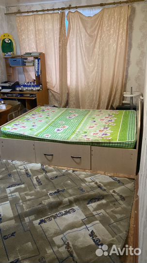 Двухспальная кровать