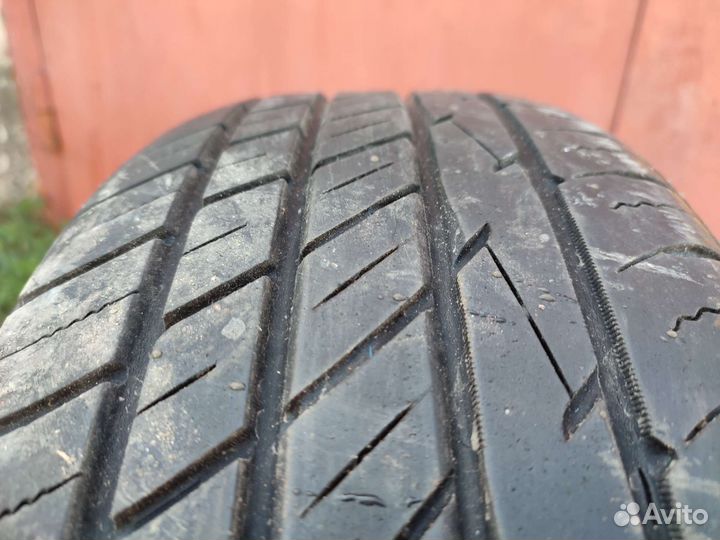 Toyo Tranpath MP4 215/60 R16 95H