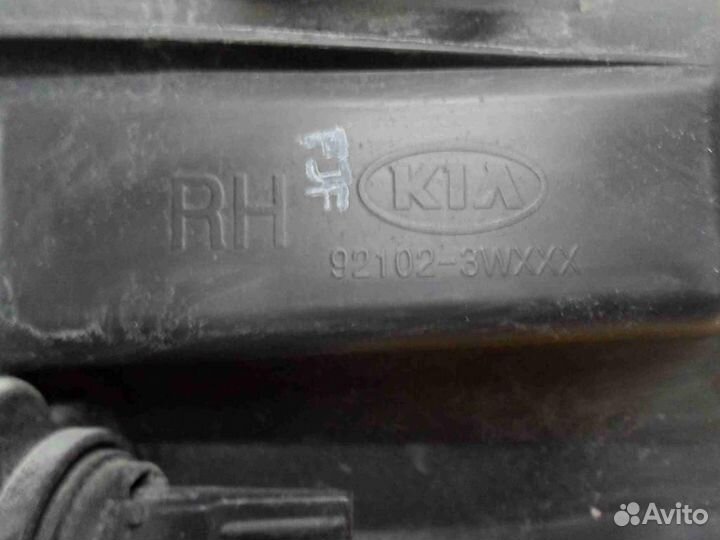 Фара правая Kia Sportage