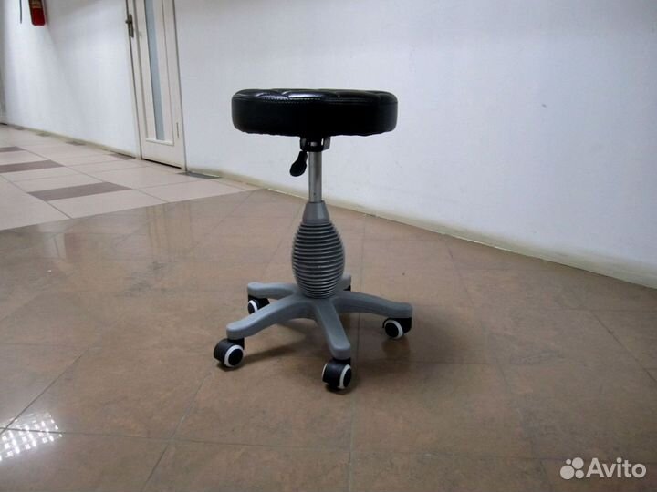 Стул для мастера