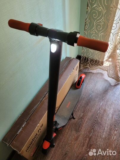 Электросамокат Ninebot, права не нужны