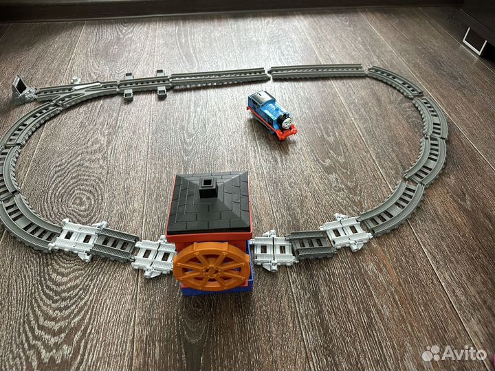 Паровозик Томас железная дорога набор