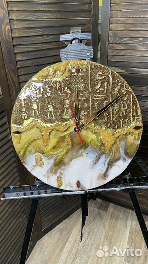 Картины, часы ручной работы