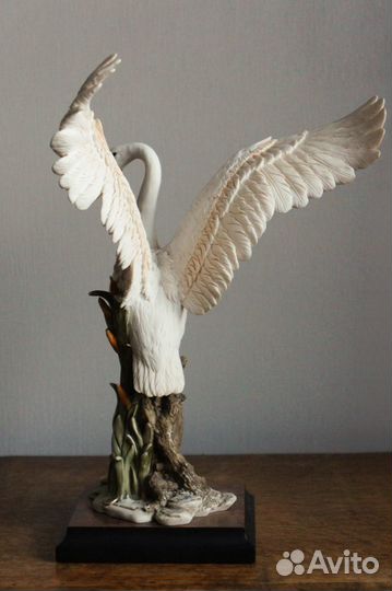 Джузеппе Армани Парящий лебедь Каподимонте Флоренс