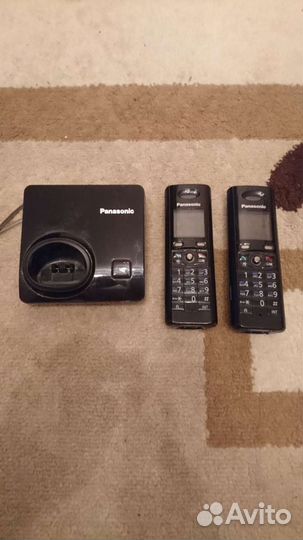 Panasonic Радиотелефон. База + дополнительная труб
