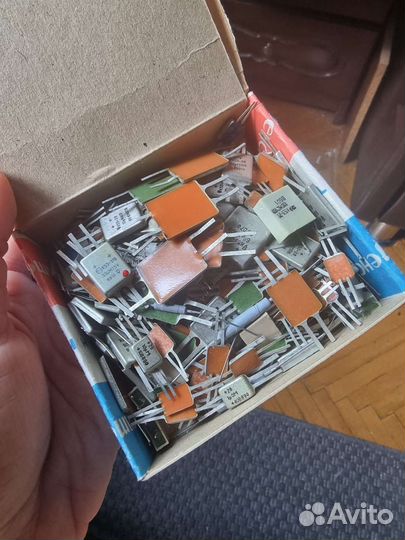 Радиодетали + канифоль