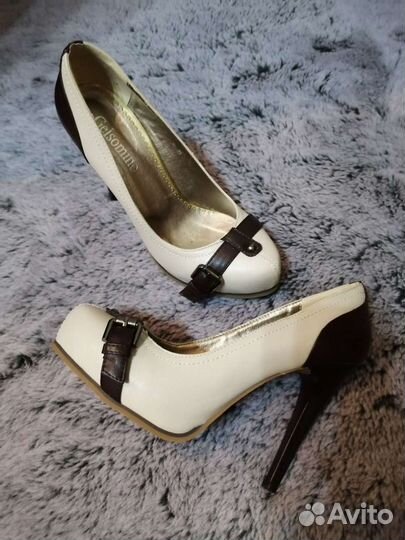 Кожаные женские туфли 38