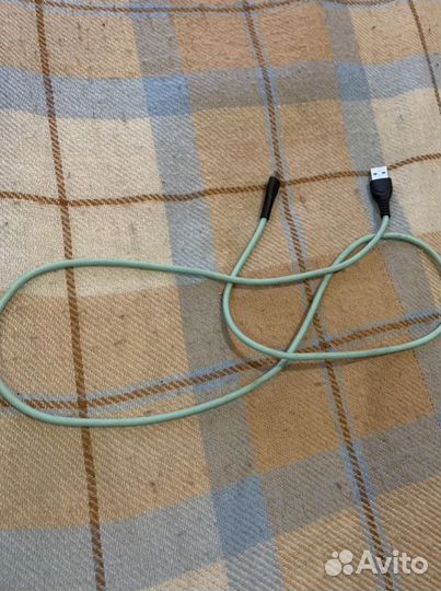 Шнур на iPhone