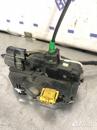 Замок двери задний правый Opel Insignia station