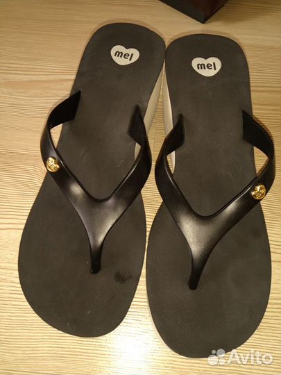 Шлепки новые