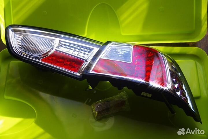 Фонарь задний правый внешний Митсубиси Лансер X 10