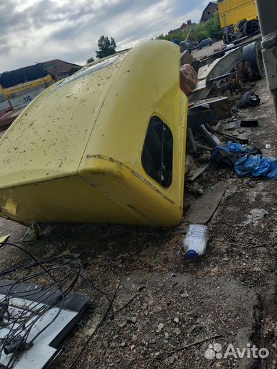 Пластики с кабины freightliner flc