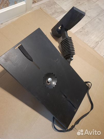 Кронштейн для телевизора