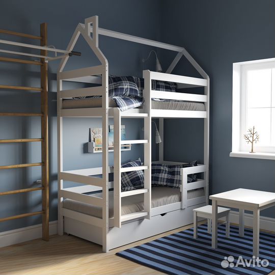 Двухъярусная кровать 