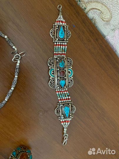 Серебряное кольцо браслет и ожерелье с берюзой