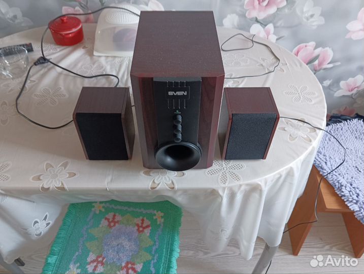 Продается акустическая система Sven 2.1