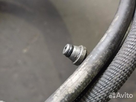 Шланг гидравлический подъема кабины 2550мм DAF