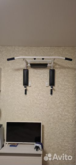 Турник настенный 3 в 1 бу