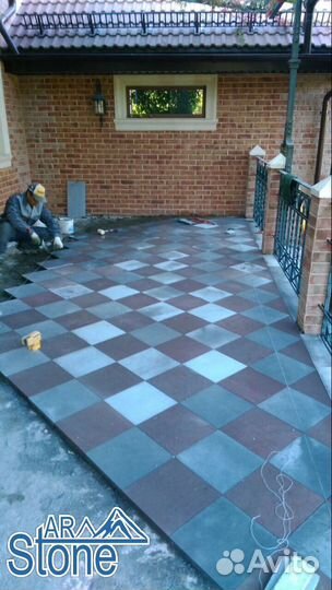 Красный базальт ступенки