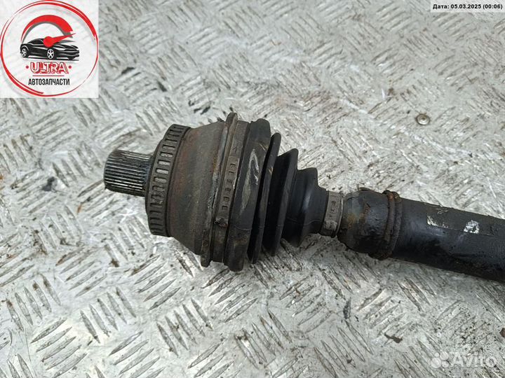 Полуось передняя левая б/у Audi A6 C5 (1997-2005)