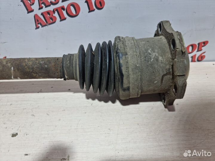 Левый привод Volkswagen Bora