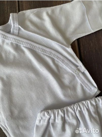 Распашонка, ползунки, чепчик / костюм на выписку