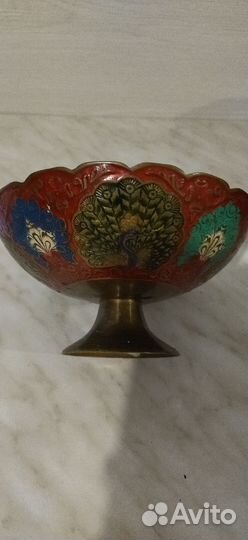 Ваза для фруктов на ножке