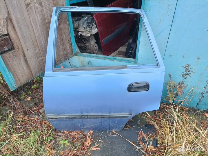 Задняя левая дверь Daewoo Nexia