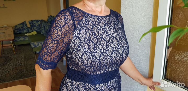 Кружевное вечернее платье в пол