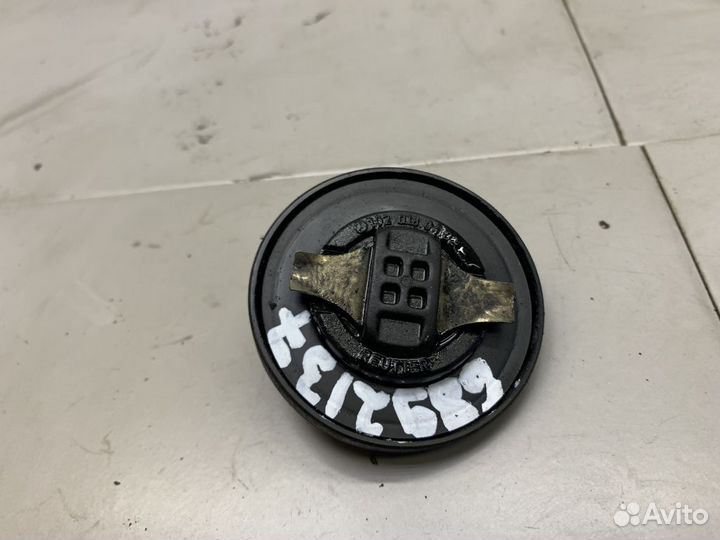 Крышка маслозаливной горловины Mercedes W670 Vario