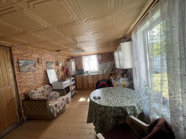 Дом 65 м² на участке 8 сот.