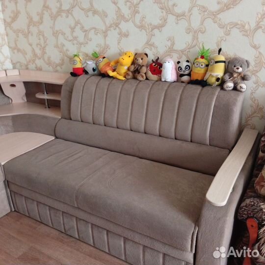 Продам угловой диван бу в хорошем состоянии