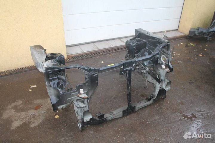 Передняя панель (телевизор) Nissan X-Trail T30