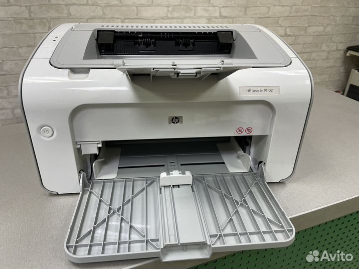 Принтер лазерный hp P1102