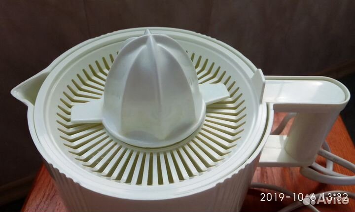 Соковыжималка электрическая