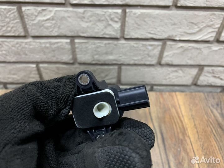 Kia Mohave Датчик AIR BAG бокового удара