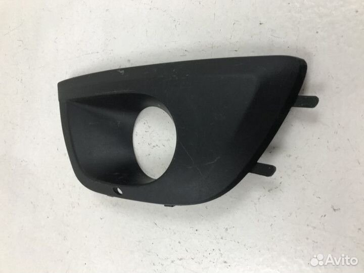 Рамка противотуманной фары левой LADA Granta