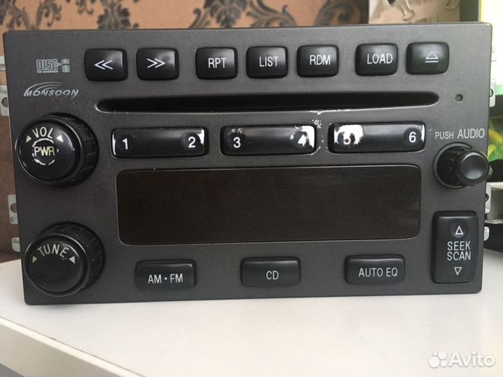 Усилитель штатный и магнитола на Hyundai Santa Fe