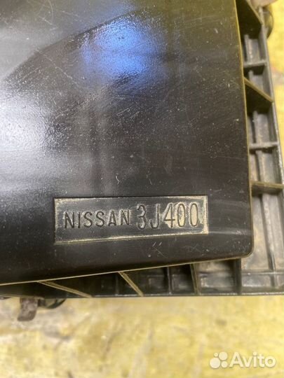 Корпус воздушного фильтра Nissan Primera W11