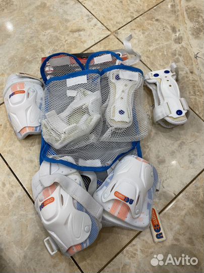 Защита колен и локтей приезде на роликах