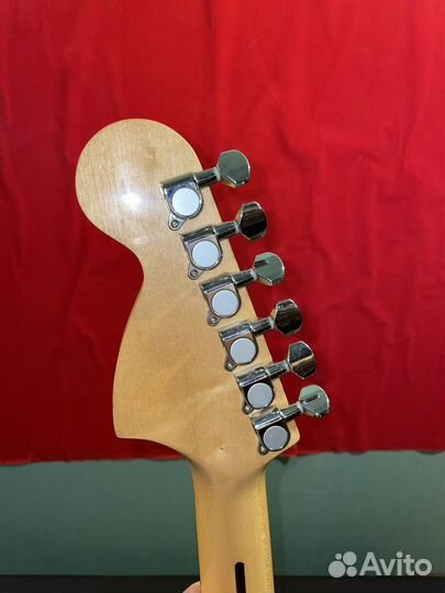 Электрогитара fender